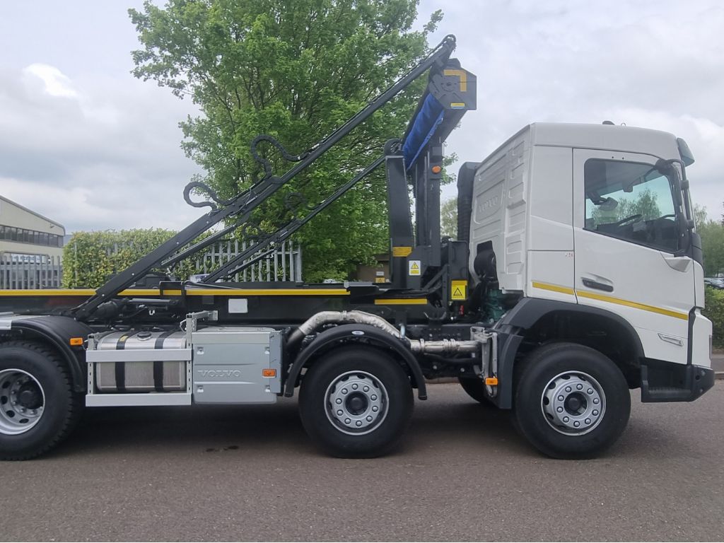 Nationwide Hire company MV Commercial order Boughton Engineering Hookloader and Skip vehicles to go into their fleet